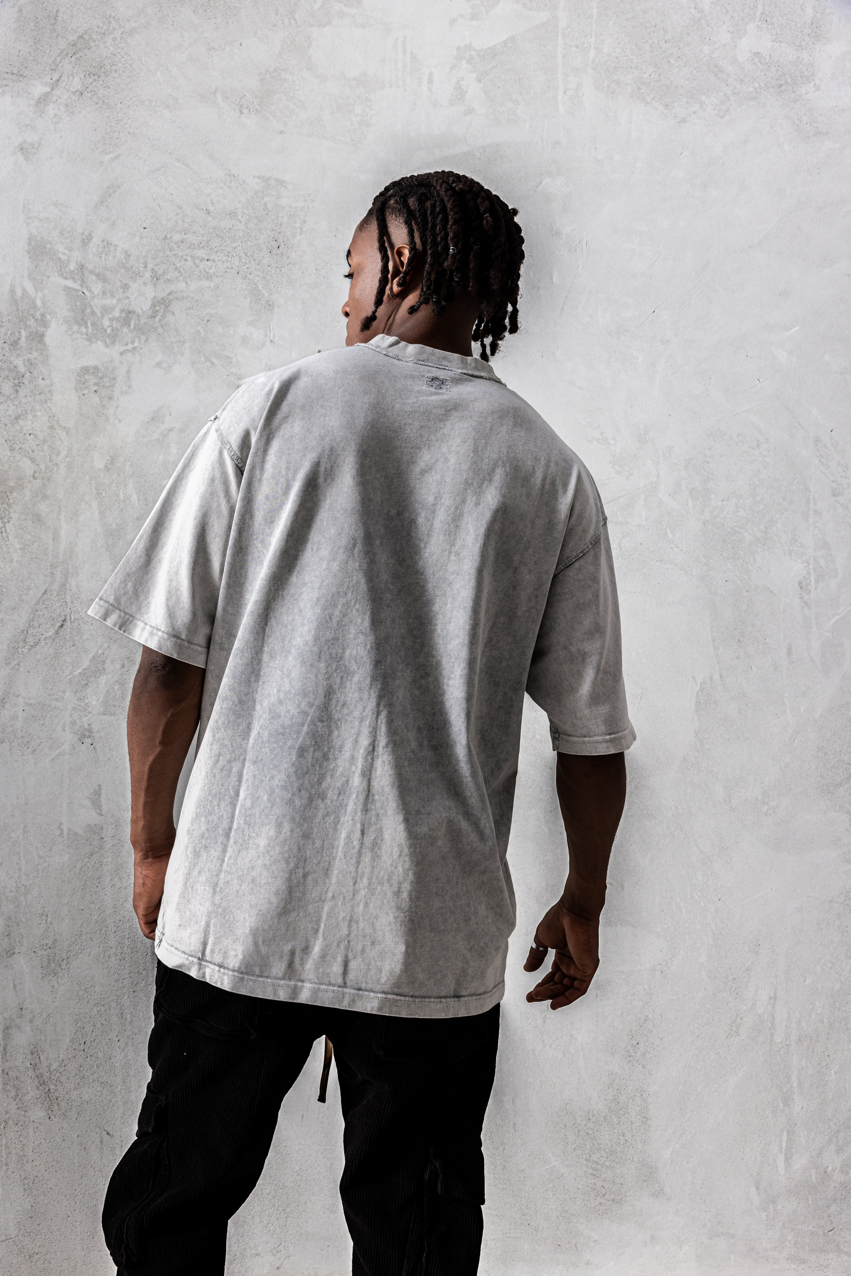UPSIDE T GREY
