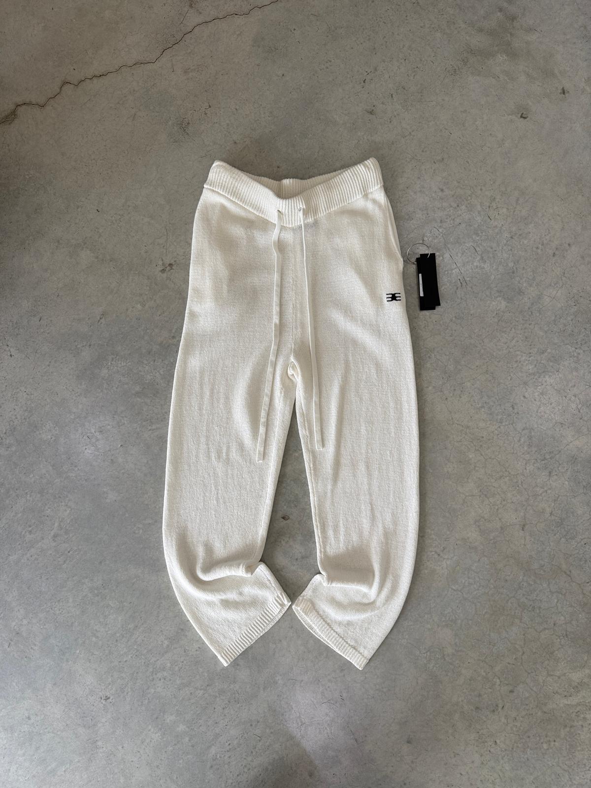 KNITTED COMFORT SET – WHITE