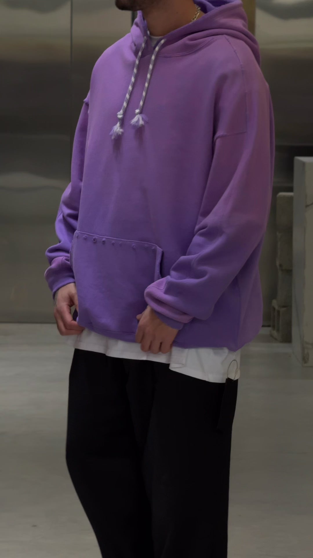 SCRIPT SYMBOL HOODIE      PURPLE