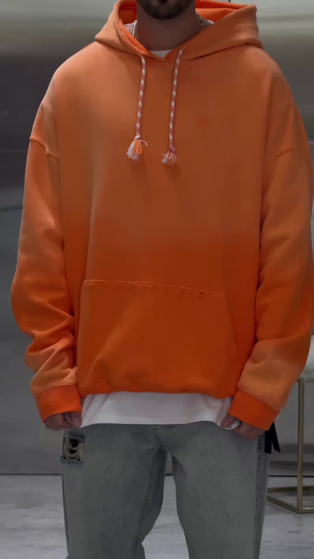 SCRIPT SYMBOL HOODIE      ORANGE